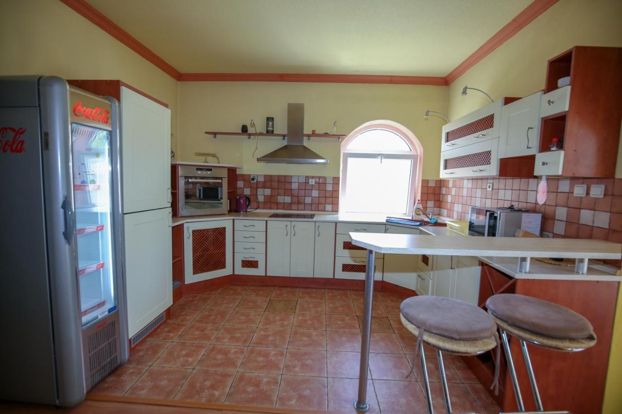 Villa Ametyst Štúrovo Екстериор снимка