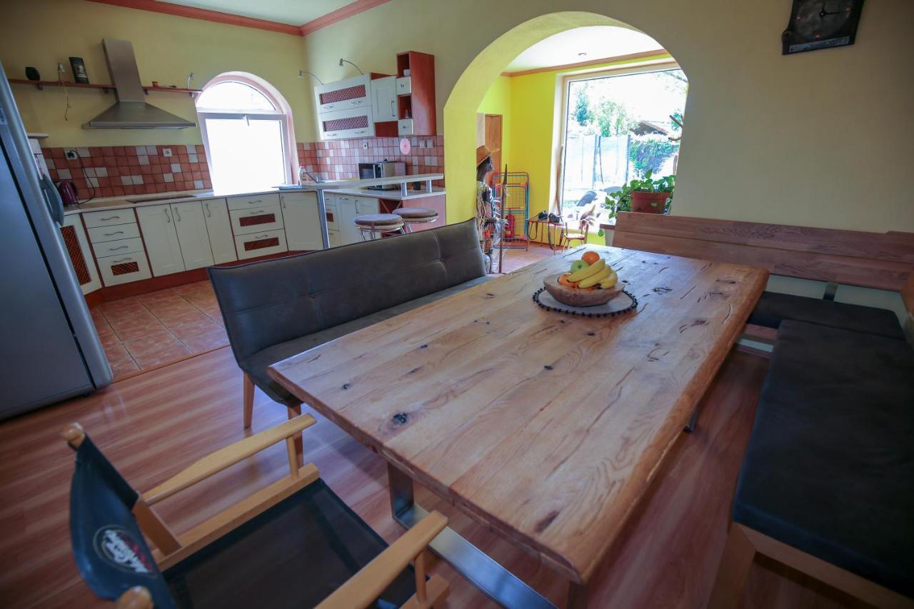 Villa Ametyst Štúrovo Екстериор снимка