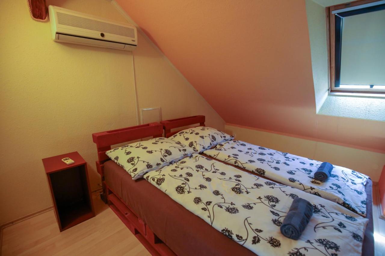 Villa Ametyst Štúrovo Екстериор снимка
